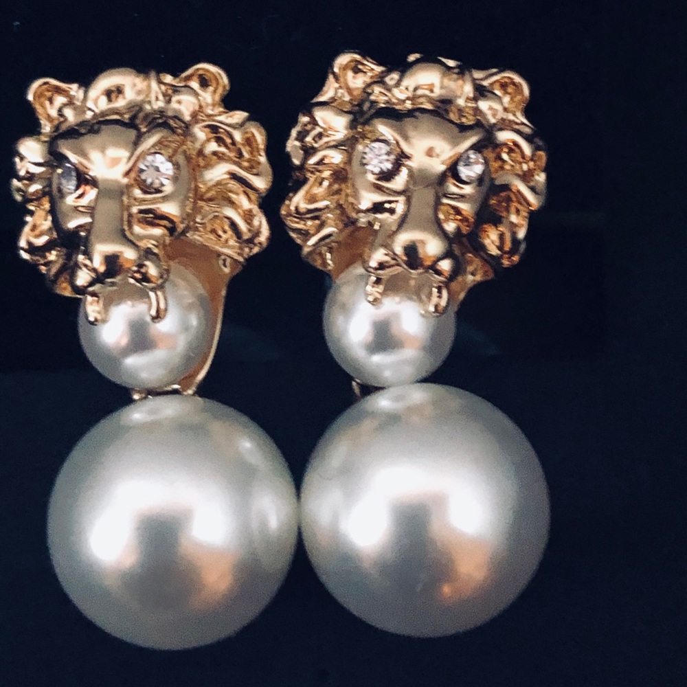 Earring